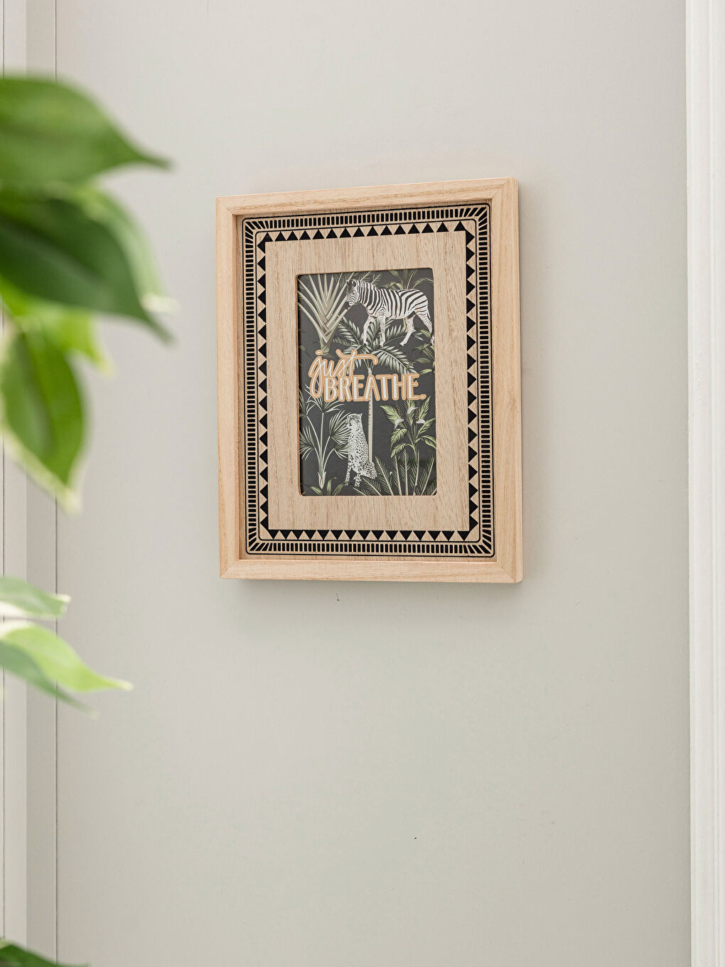 Siyah Baskılı Çerçeve-1