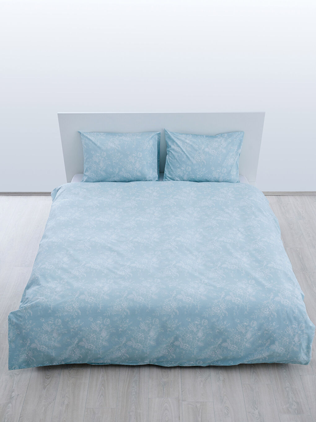 طقم غطاء لحاف مزدوج أزرق فاتح-1