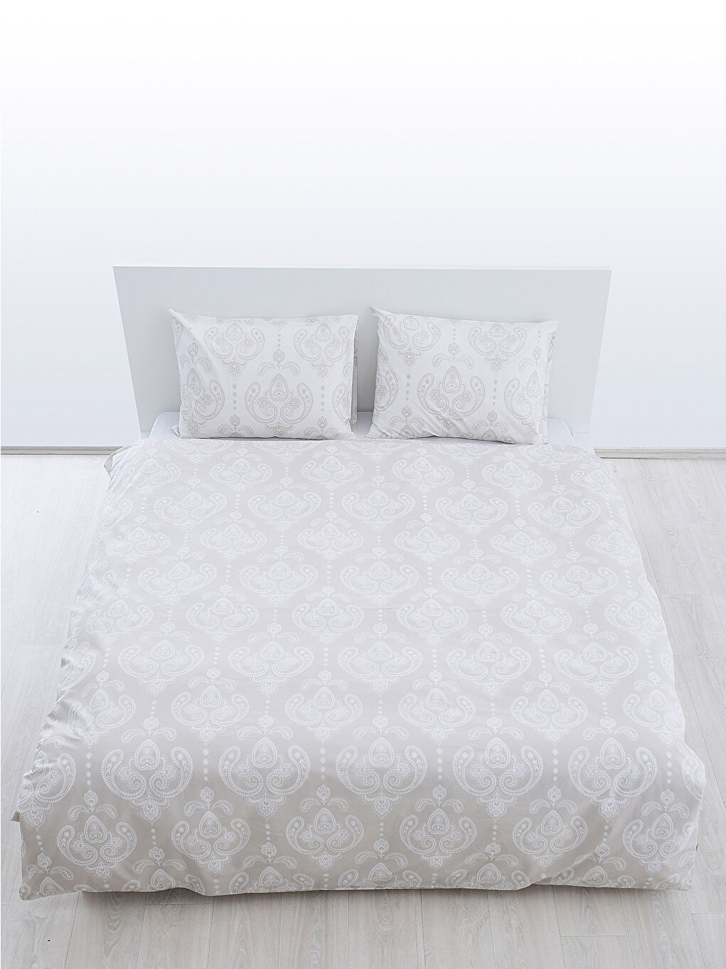 Bej Baskılı Çift Kişilik Nevresim Seti-2