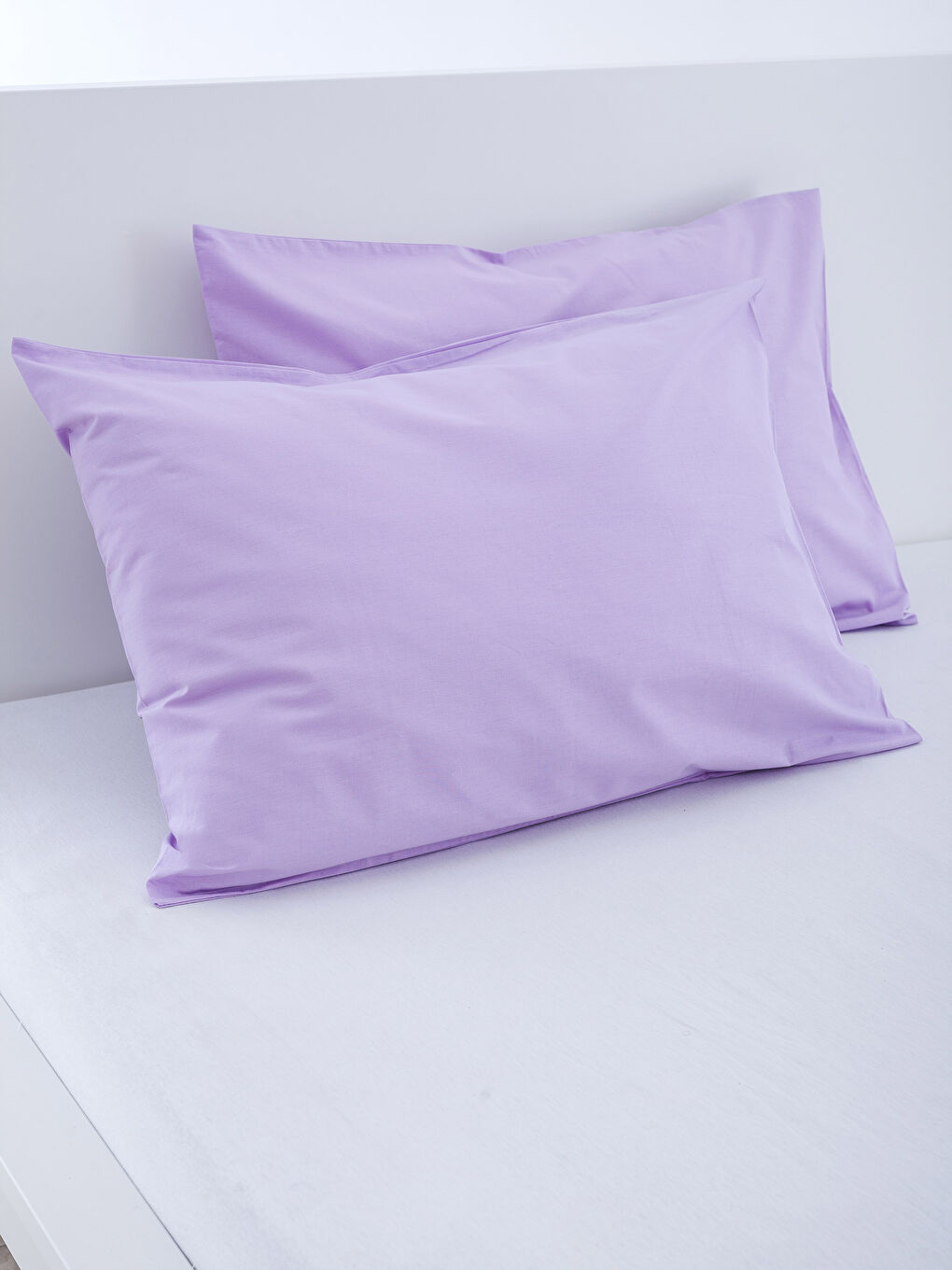 A.Lila Yastık Kılıfı