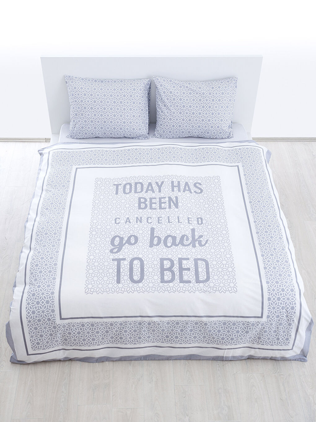 Gri Baskılı Çift Kişilik Nevresim Seti-3