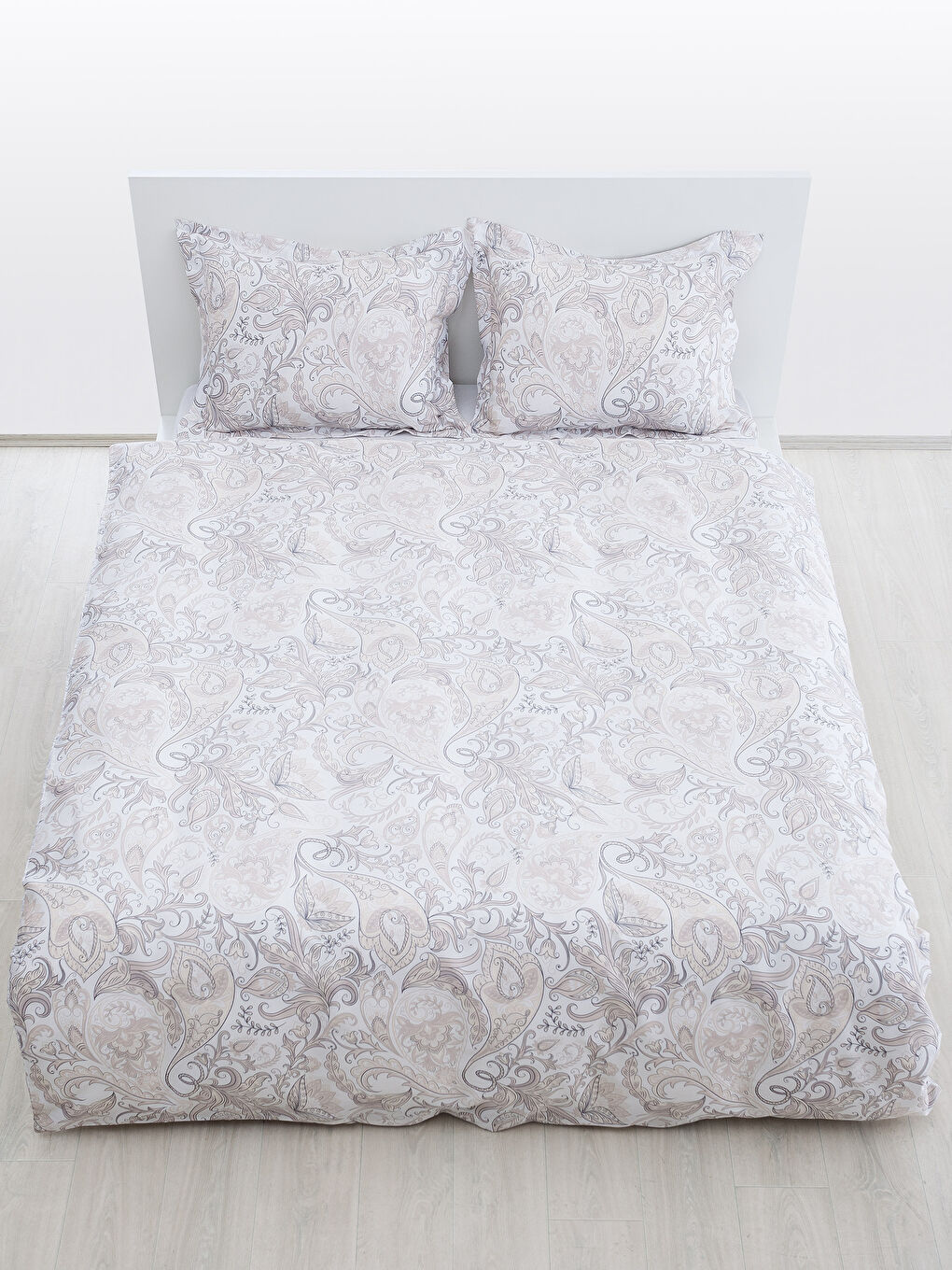 Bej Baskılı Çift Kişilik Nevresim Seti-3