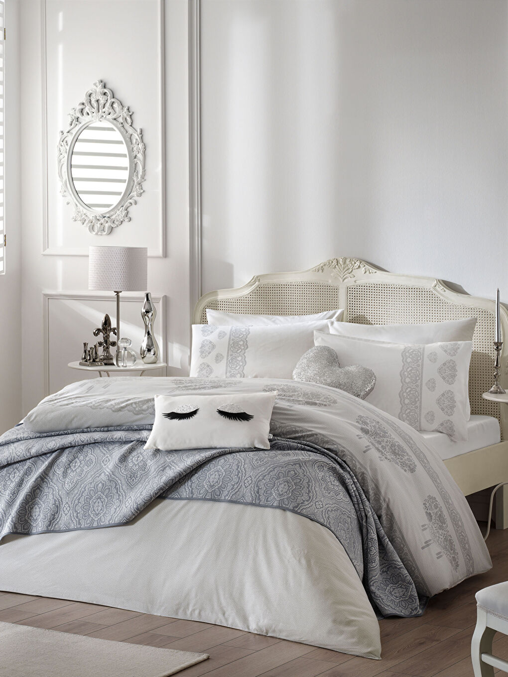 Gri Baskılı Çift Kişilik Nevresim Seti