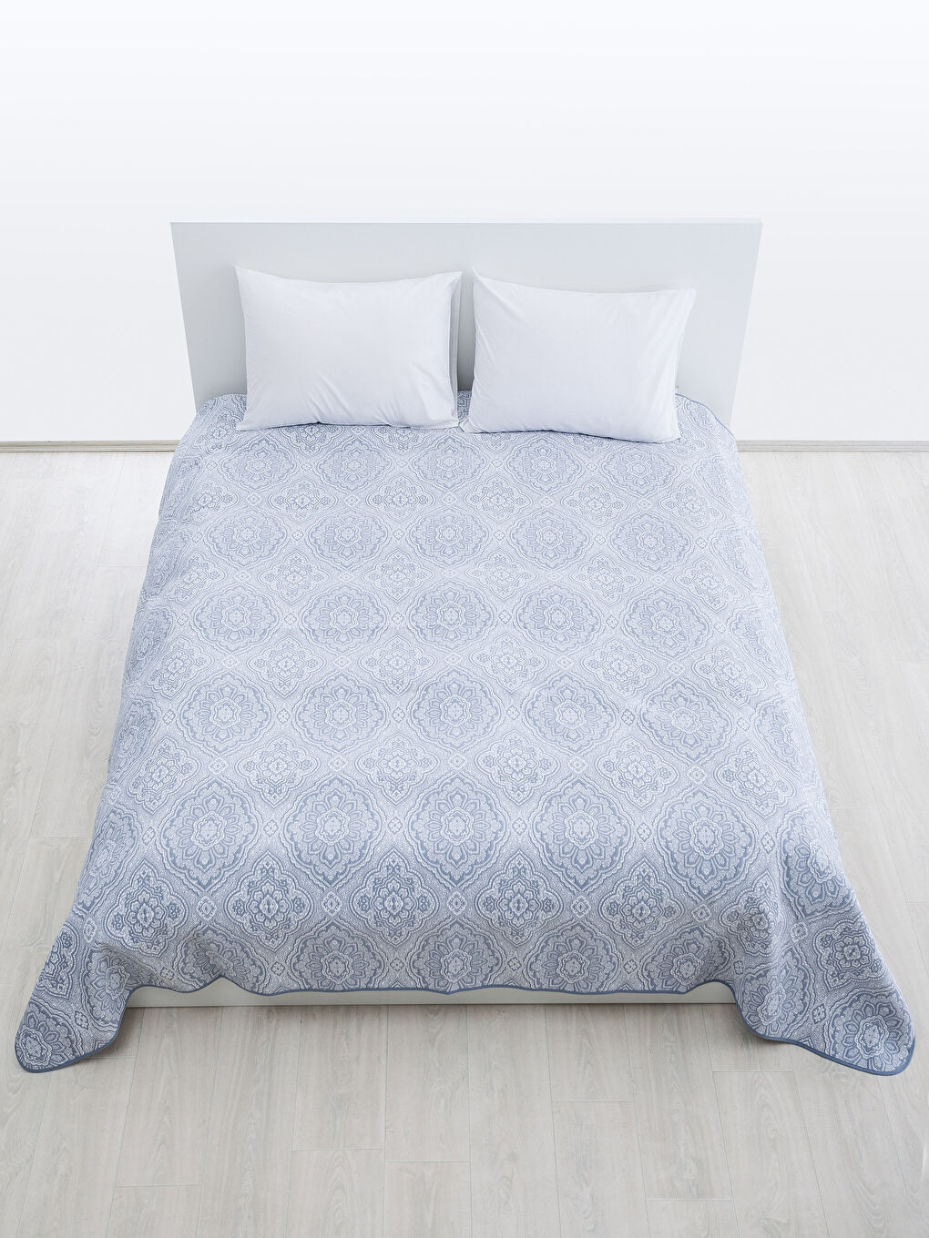 Gri Baskılı Çift Kişilik Yatak Örtüsü-2