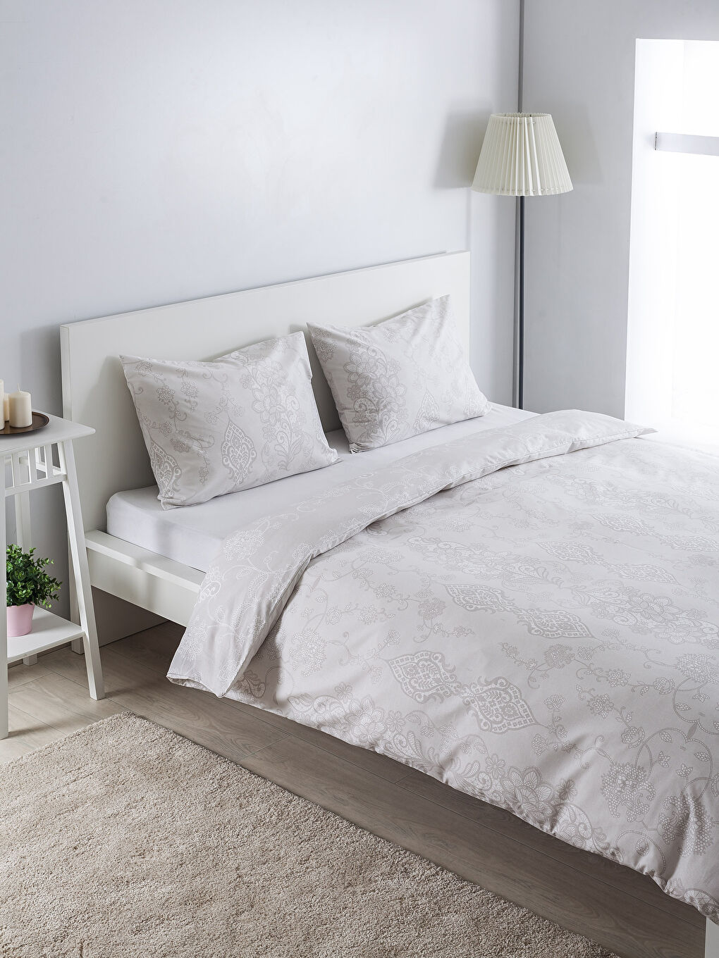 Bej Baskılı Çift Kişilik Nevresim Seti-1