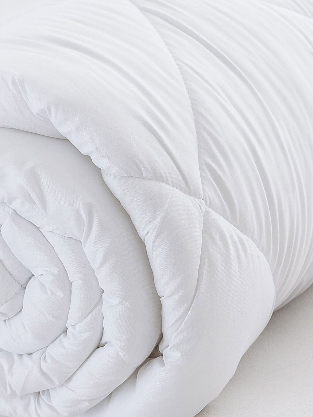 WHITE Quilt-1