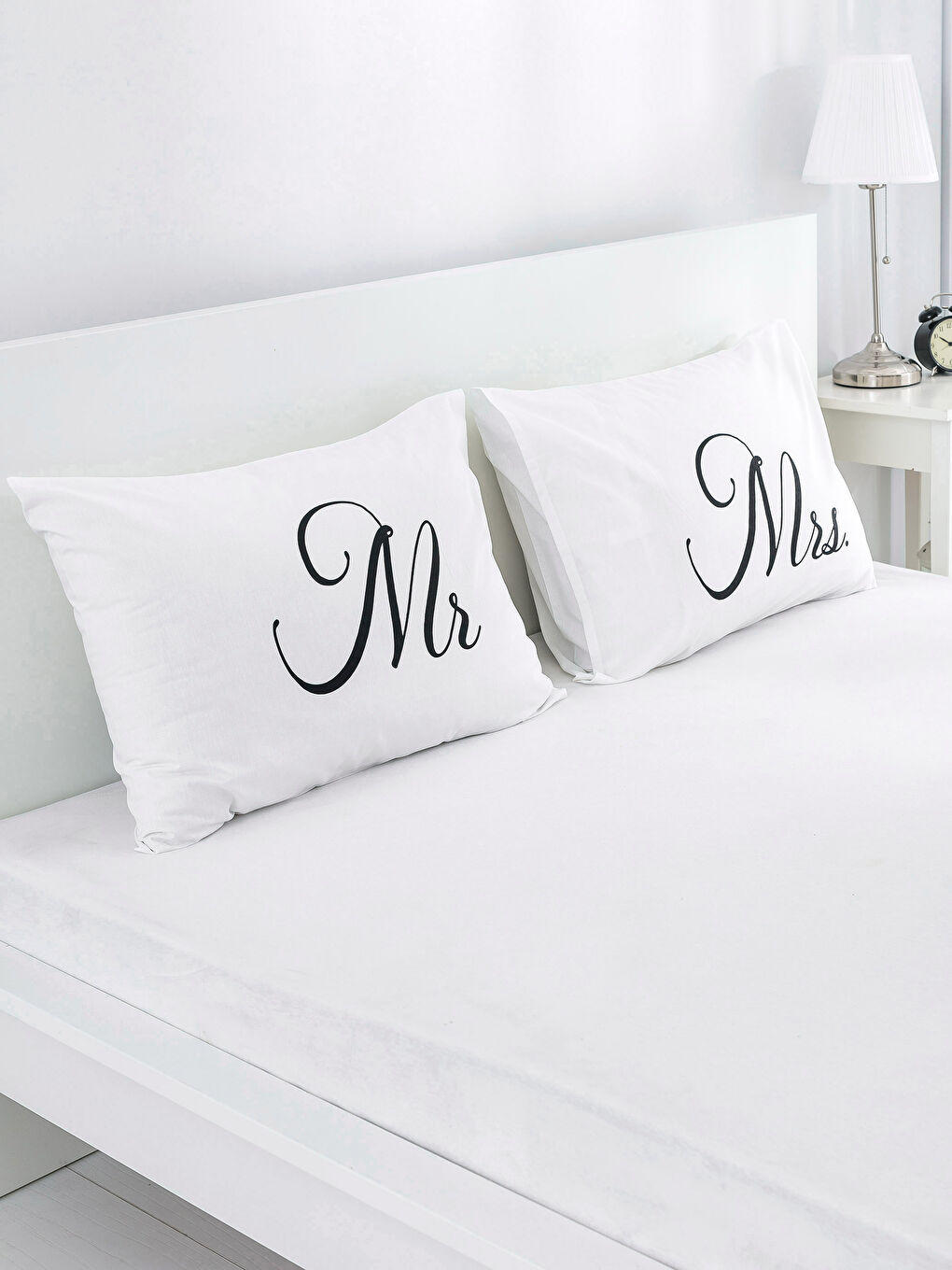 Beyaz Yastık Kılıfı