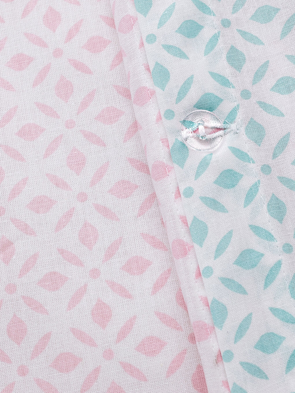 Karışık Baskılı Çift Kişilik Nevresim Seti-4