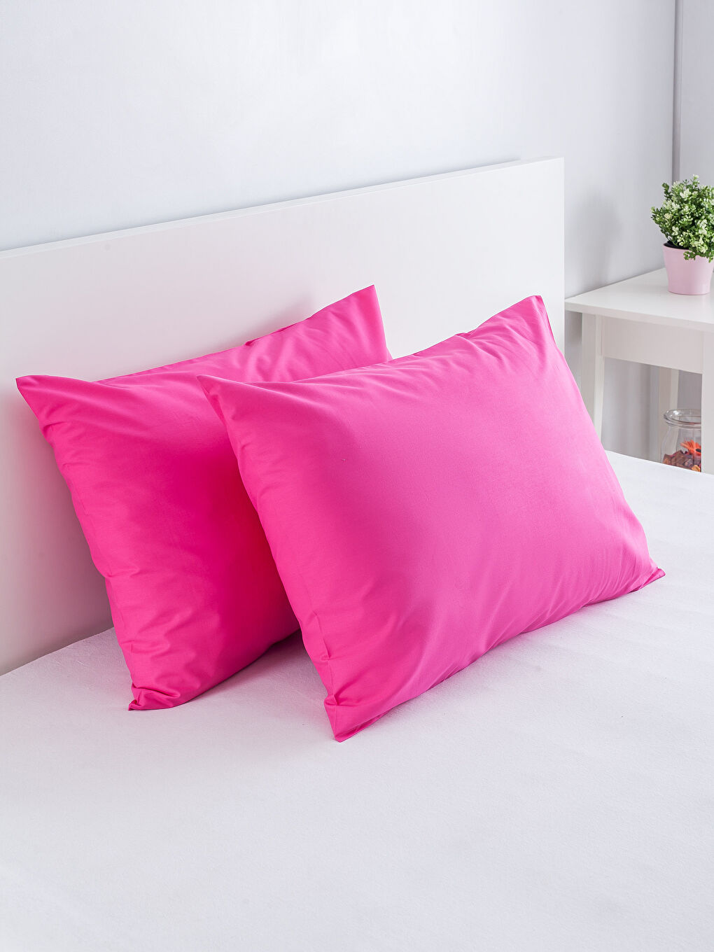 FUCHSIA Pillowcase