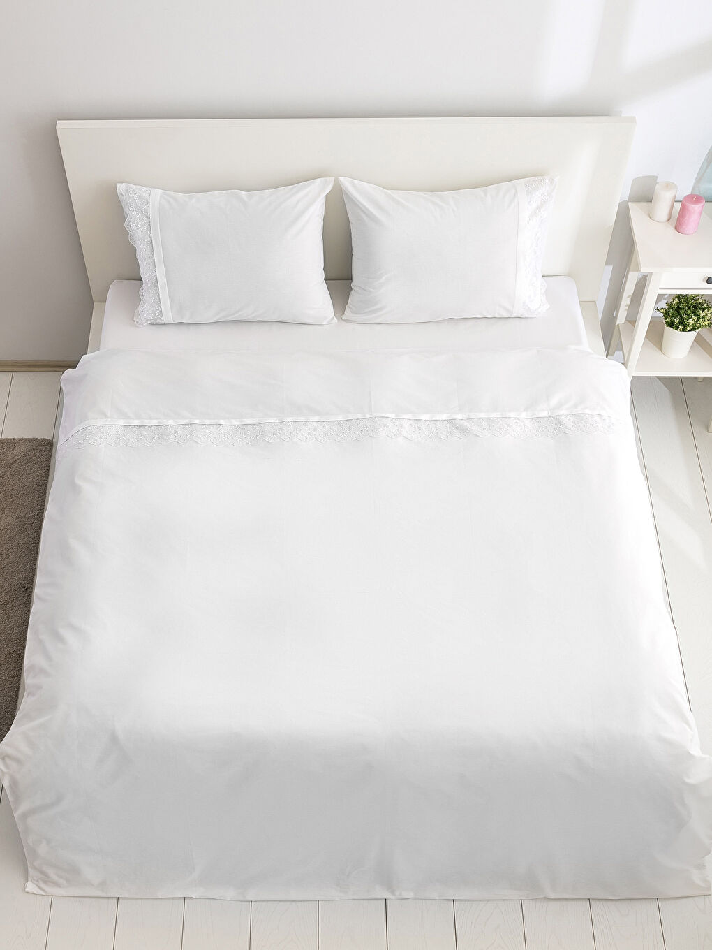 Kırık Beyaz Çift Kişilik Nevresim Takımı-1