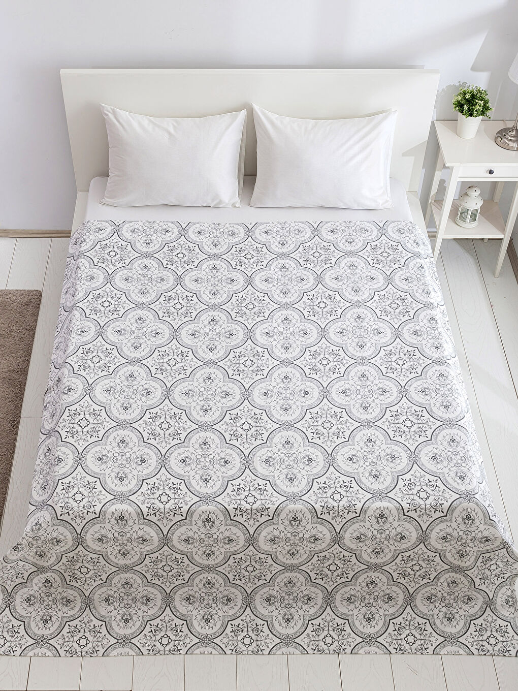 GREY Double Pique Bedspread-1