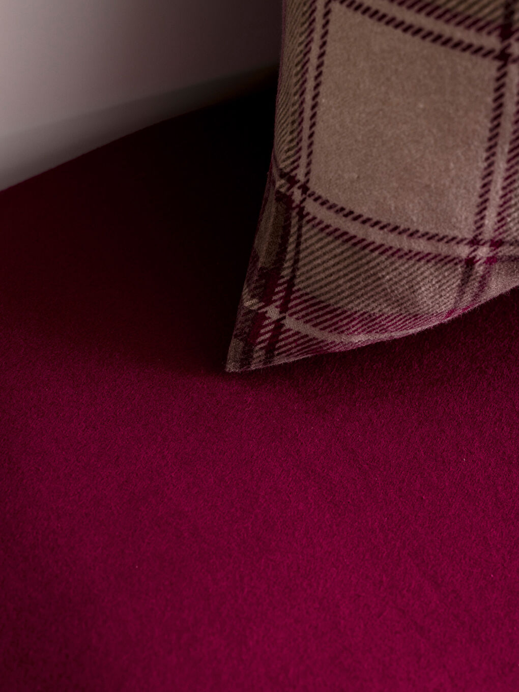 Kırmızı Baskılı Tek Kişilik Nevresim Takımı-2