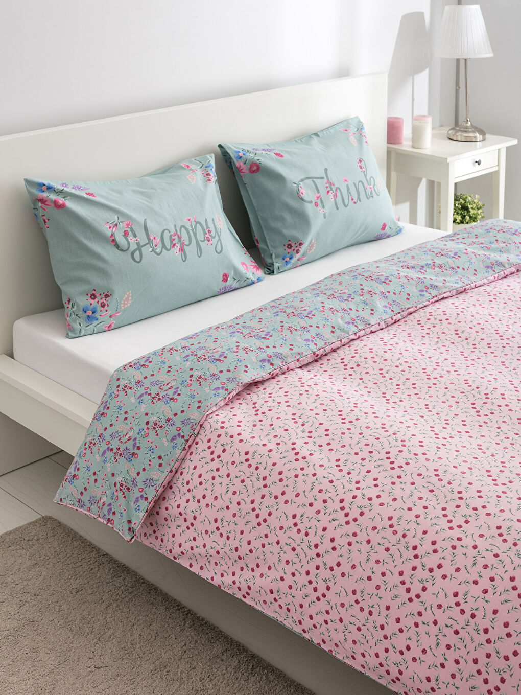 Karışık Baskılı Çift Kişilik Nevresim Seti-1