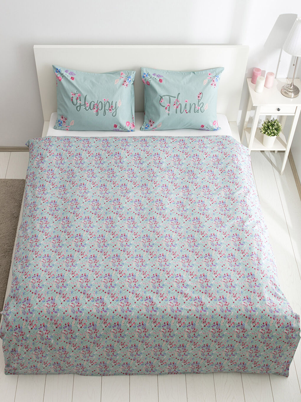 Karışık Baskılı Çift Kişilik Nevresim Seti-2