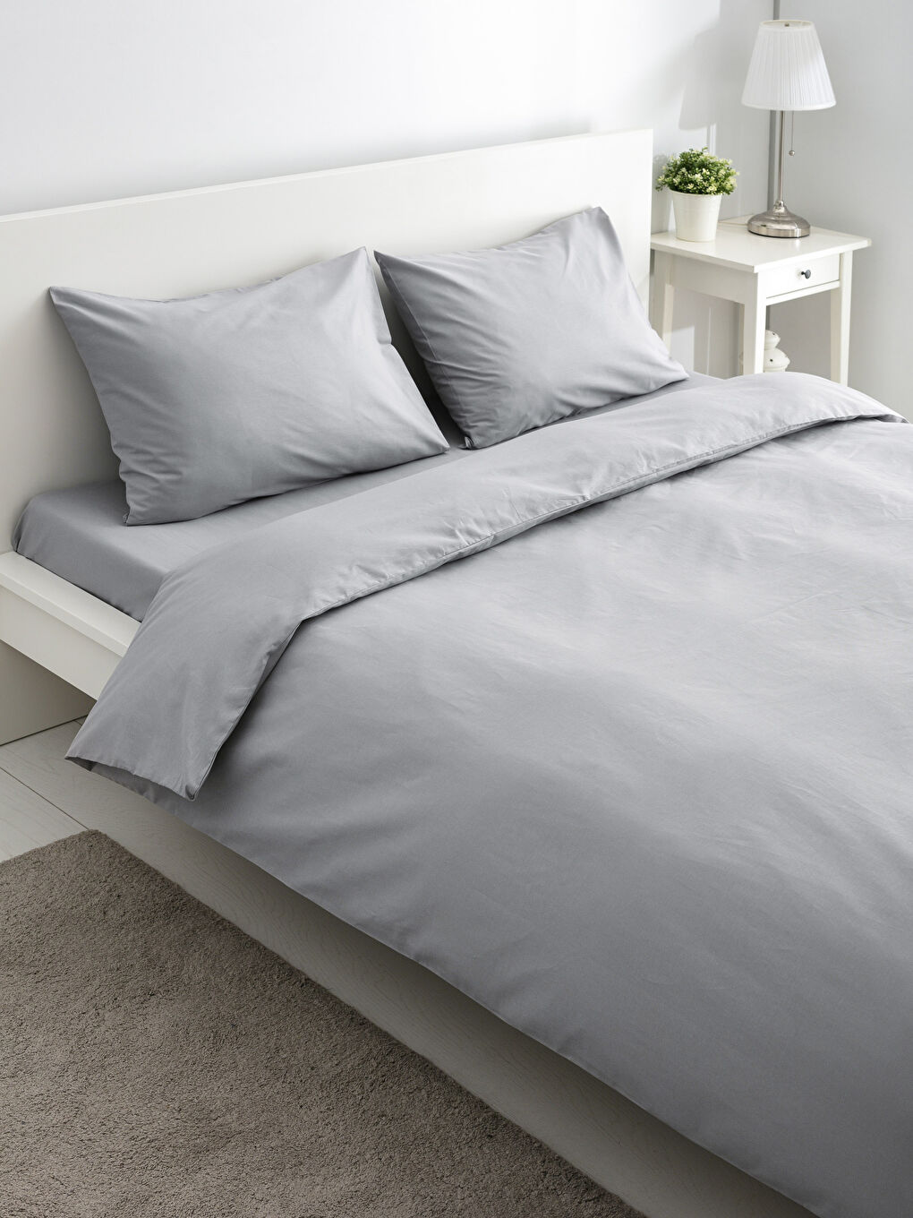 Gri Çift Kişilik Nevresim Takımı