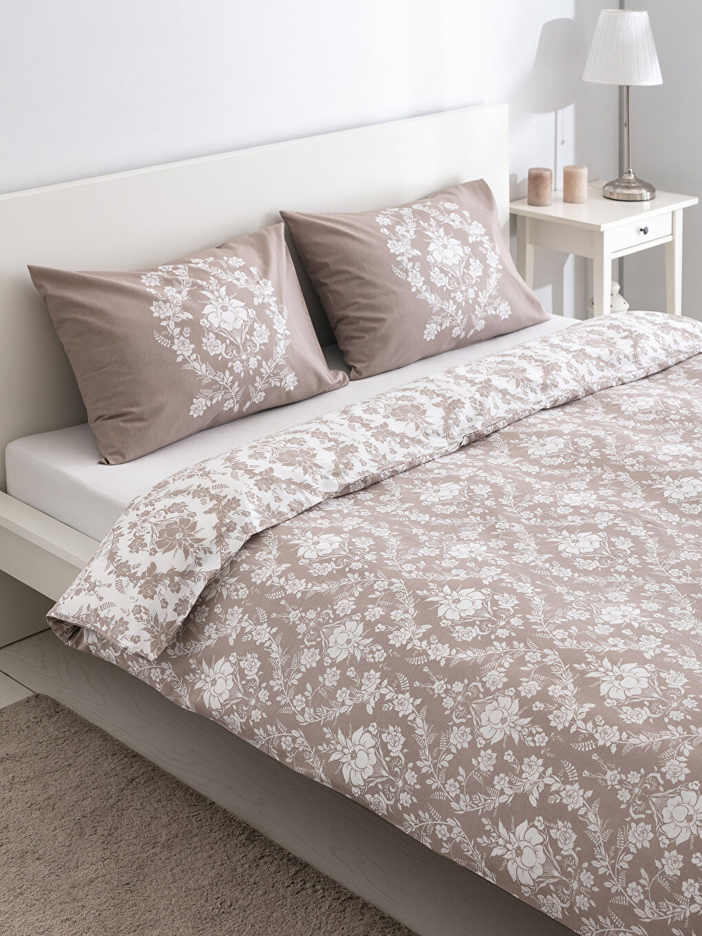 Bej Baskılı Çift Kişilik Nevresim Seti