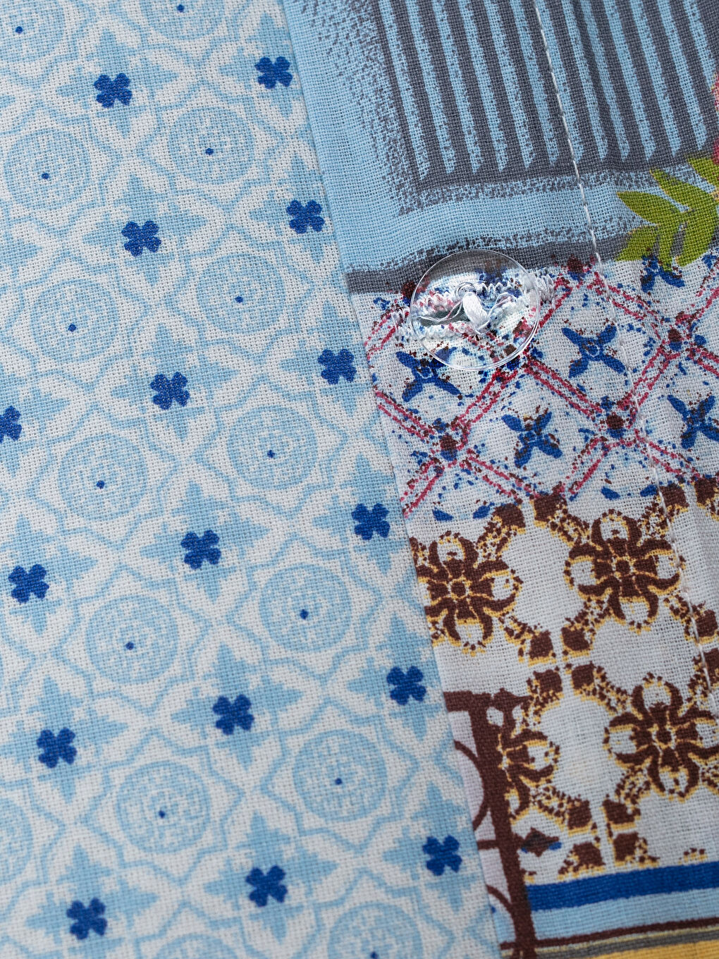 Karışık Baskılı Çift Kişilik Nevresim Seti-4