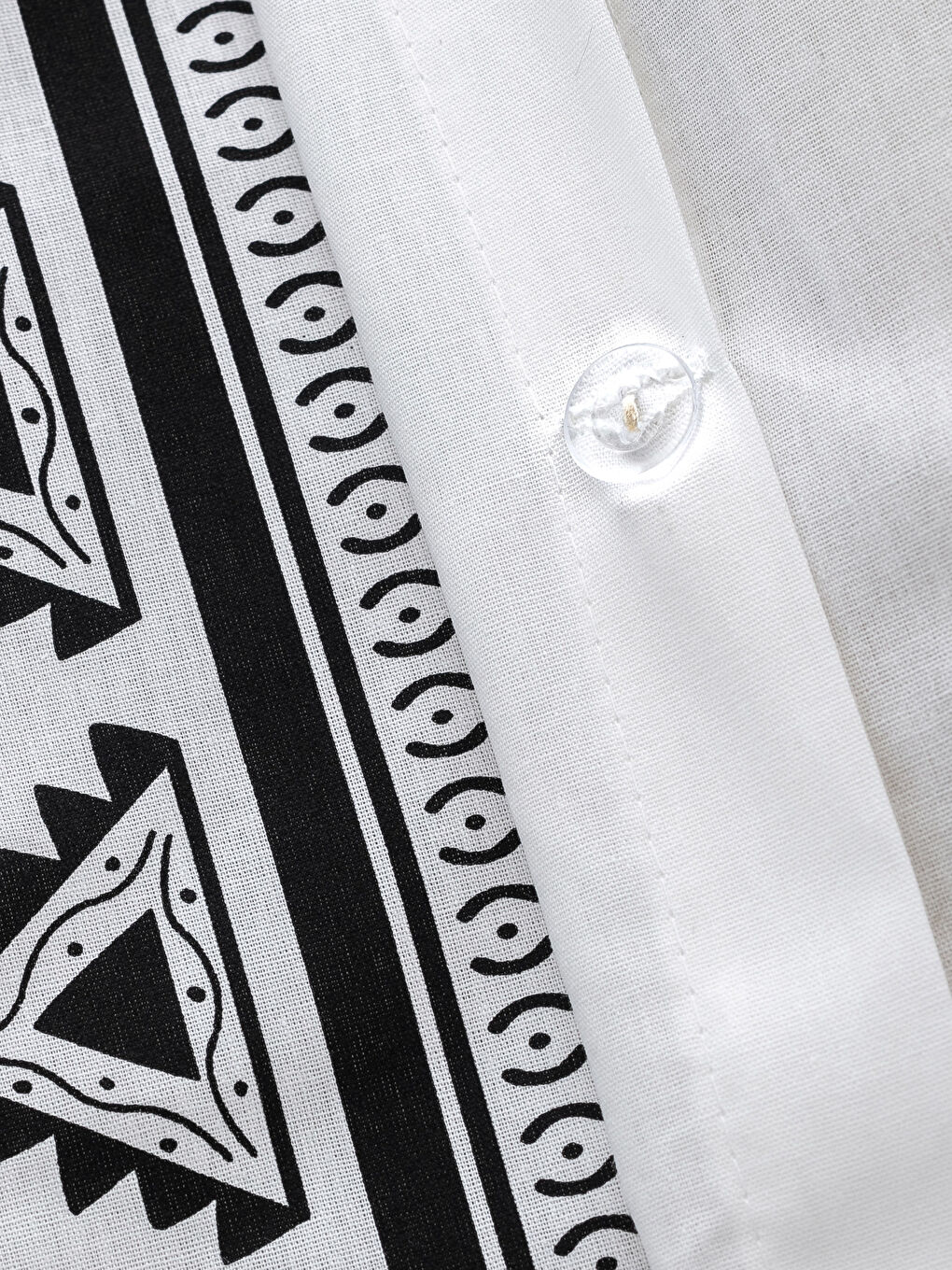 Siyah Baskılı Çift Kişilik Nevresim Seti-3