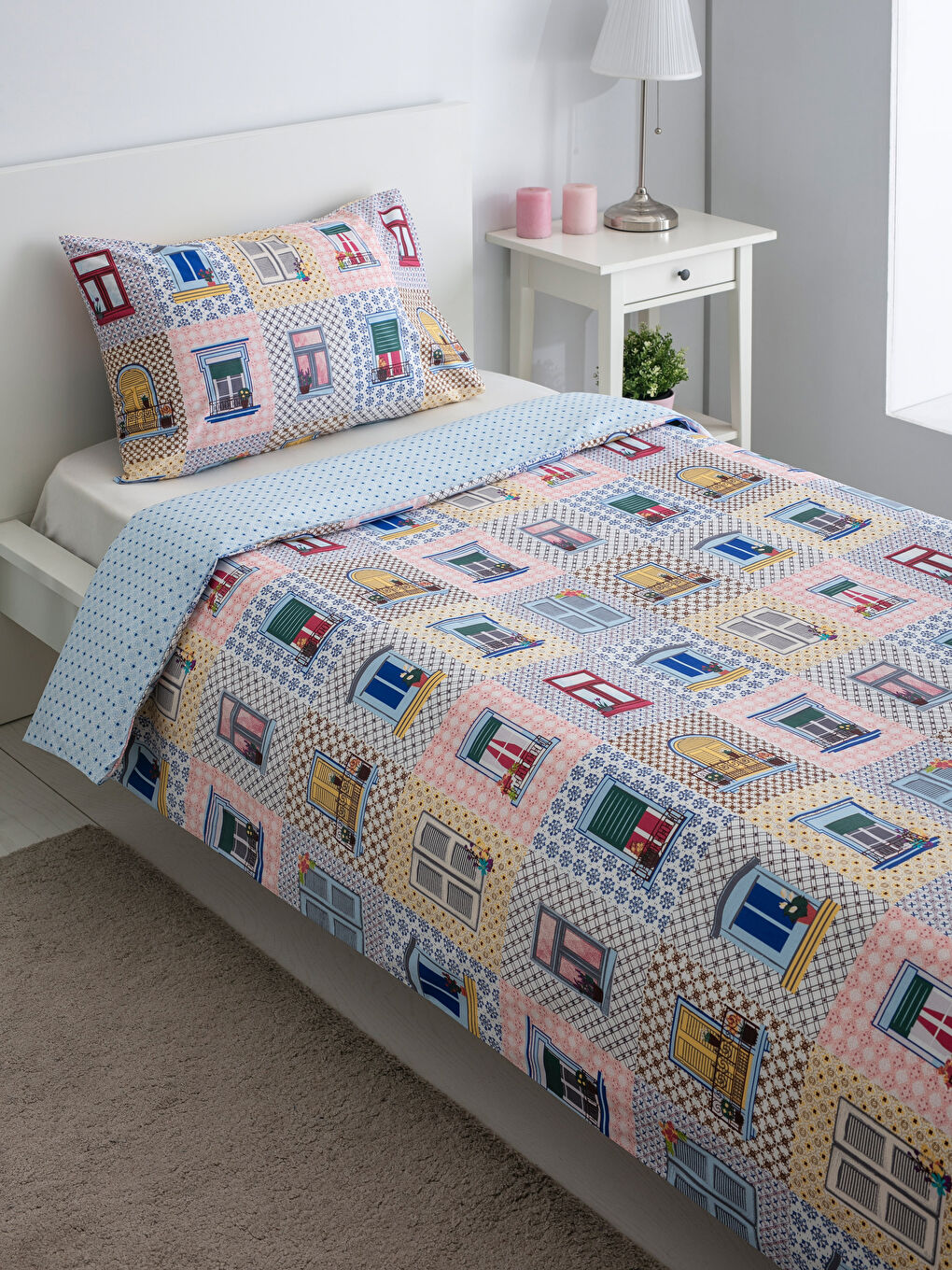 Karışık Baskılı Tek Kişilik Nevresim Seti