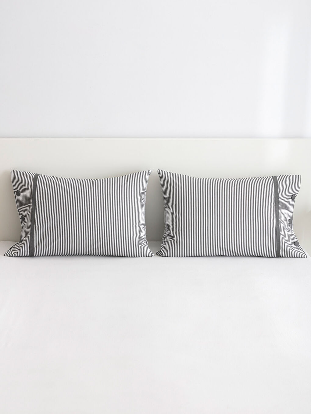 ANTHRACITE Pillowcase-1