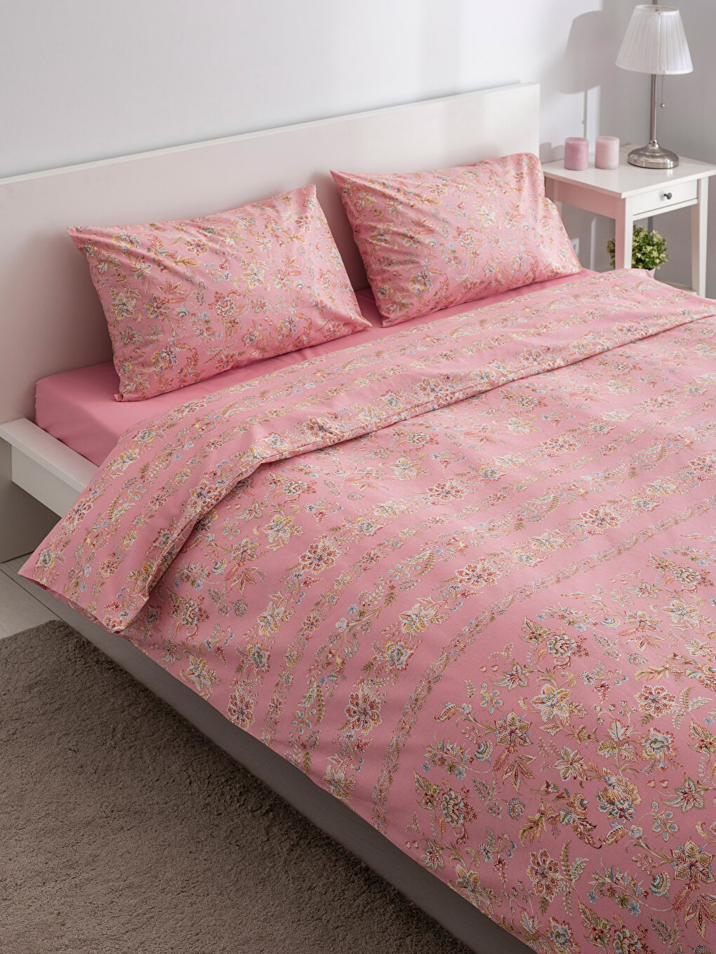 Mercan Baskılı Çift Kişilik Nevresim Takımı