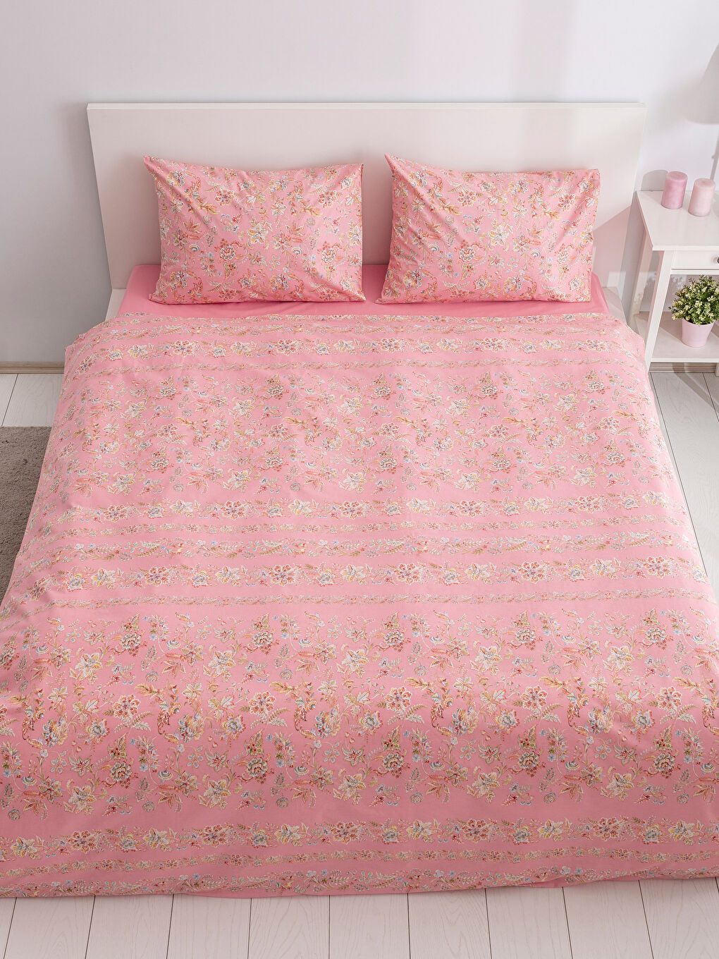 Mercan Baskılı Çift Kişilik Nevresim Takımı-1