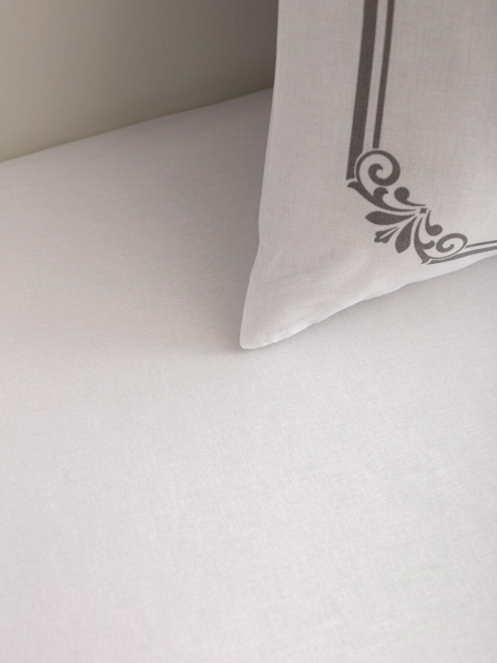 Белый Полный комплект двуспального постельного белья-2