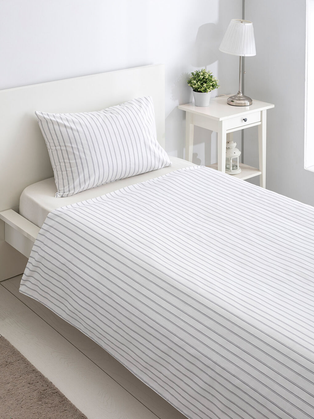 Gri Baskılı Tek Kişilik Nevresim Seti-1