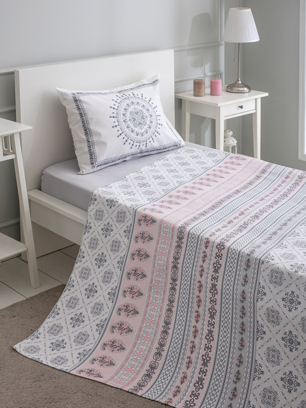 Karışık Baskılı Tek Kişilik Pike