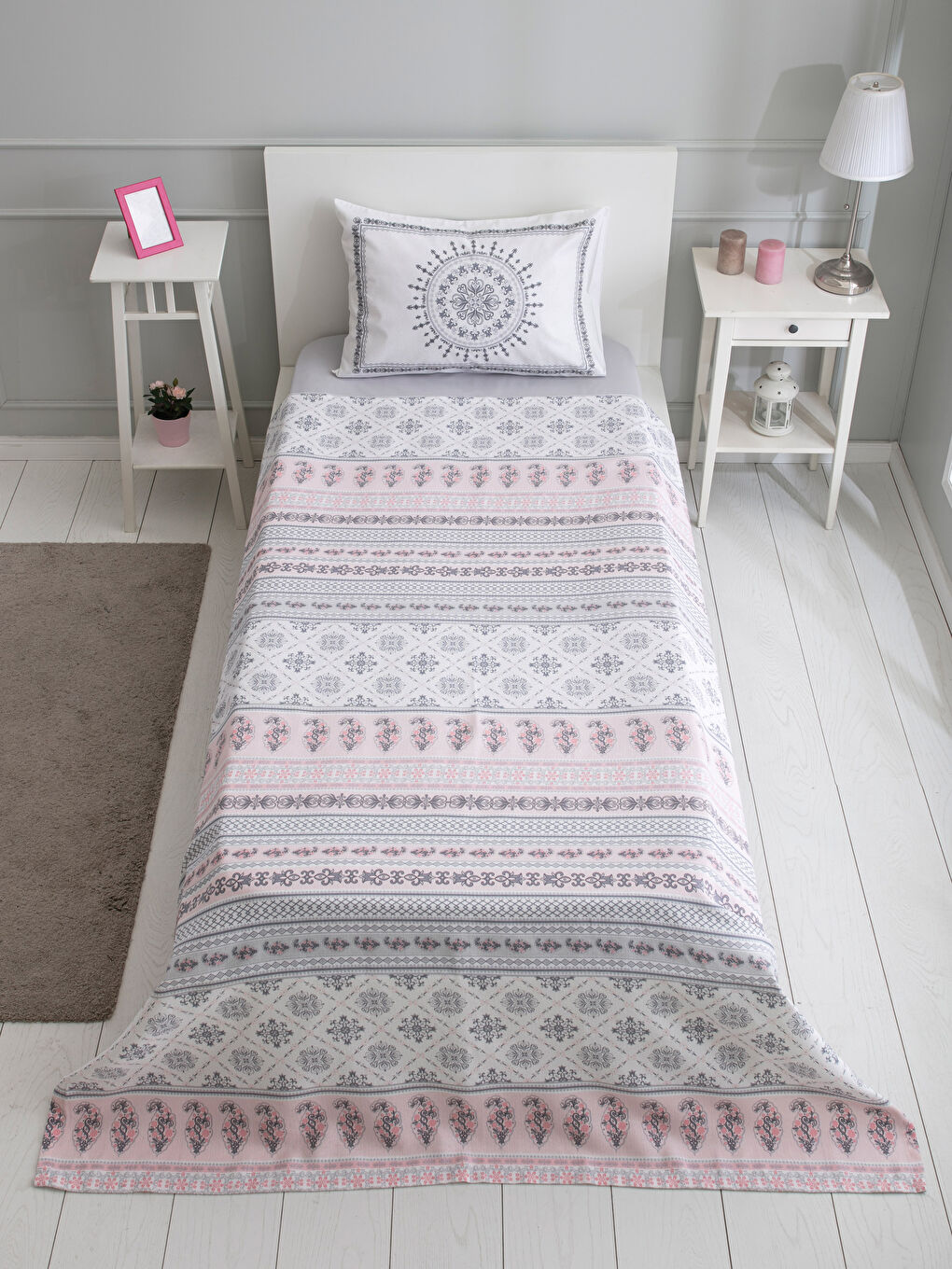 Karışık Baskılı Tek Kişilik Pike-1