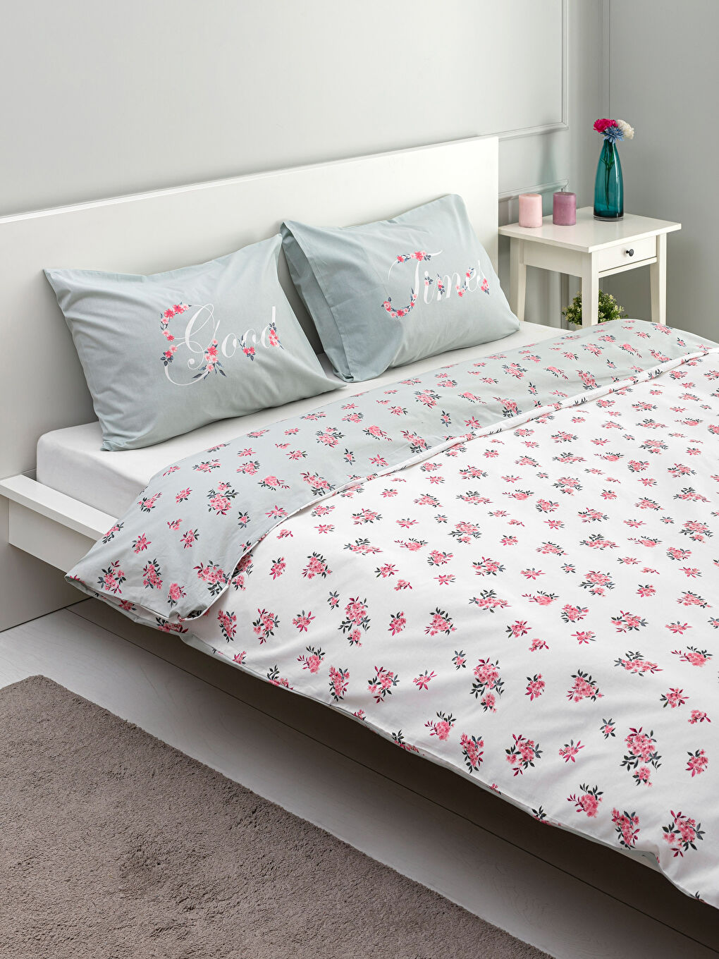 Karışık Baskılı Çift Kişilik Nevresim Seti-1