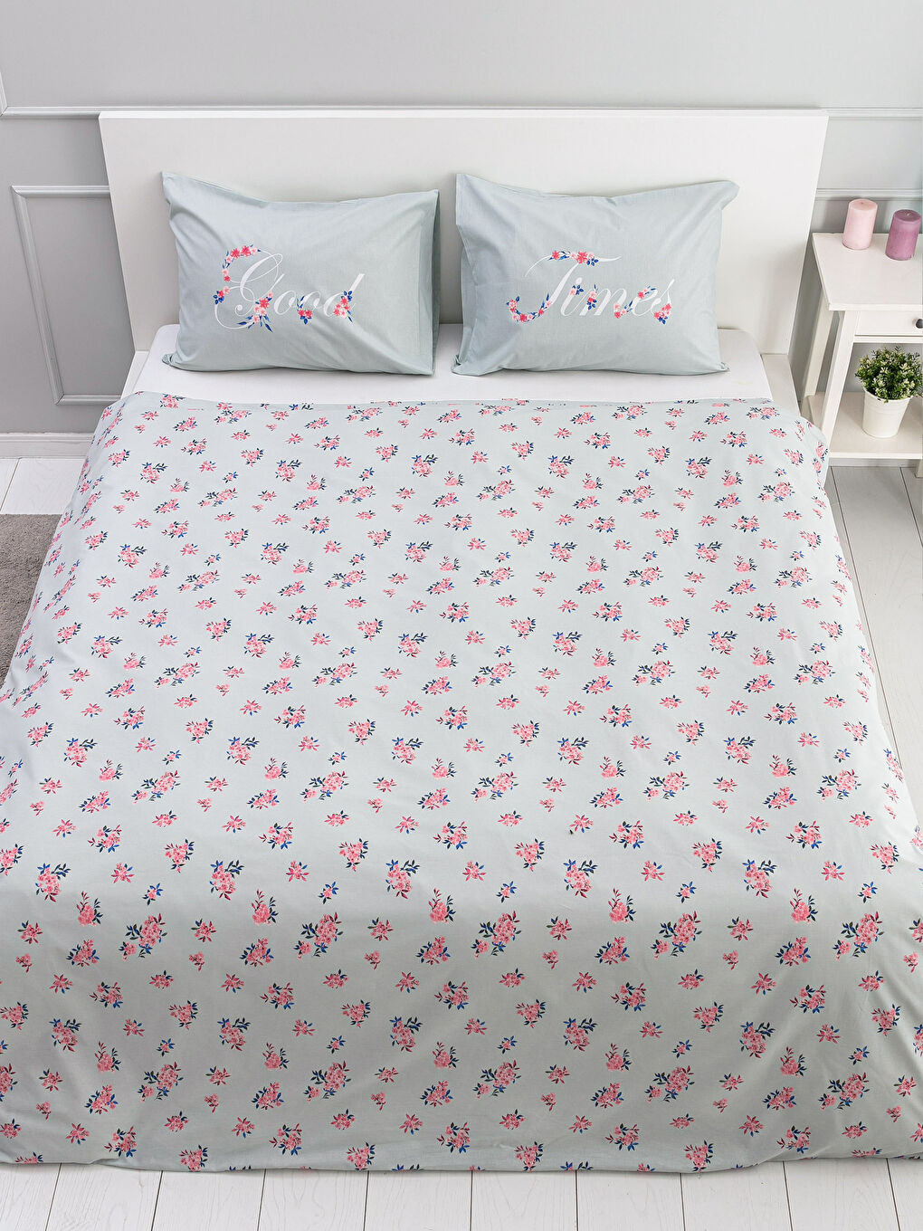 Karışık Baskılı Çift Kişilik Nevresim Seti-2