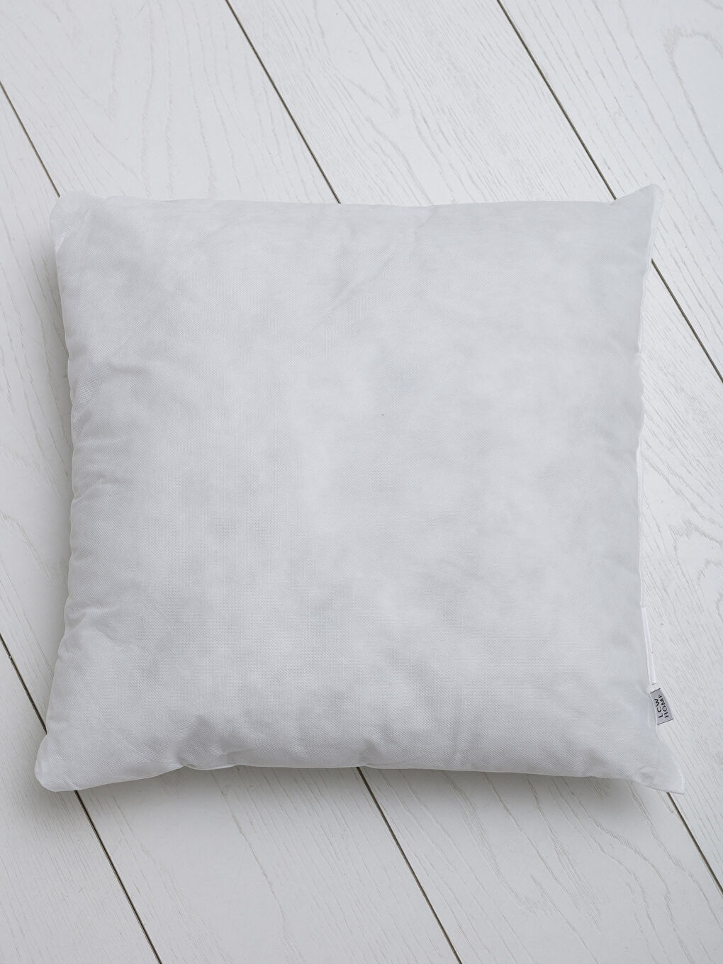 Beyaz Yastık-2