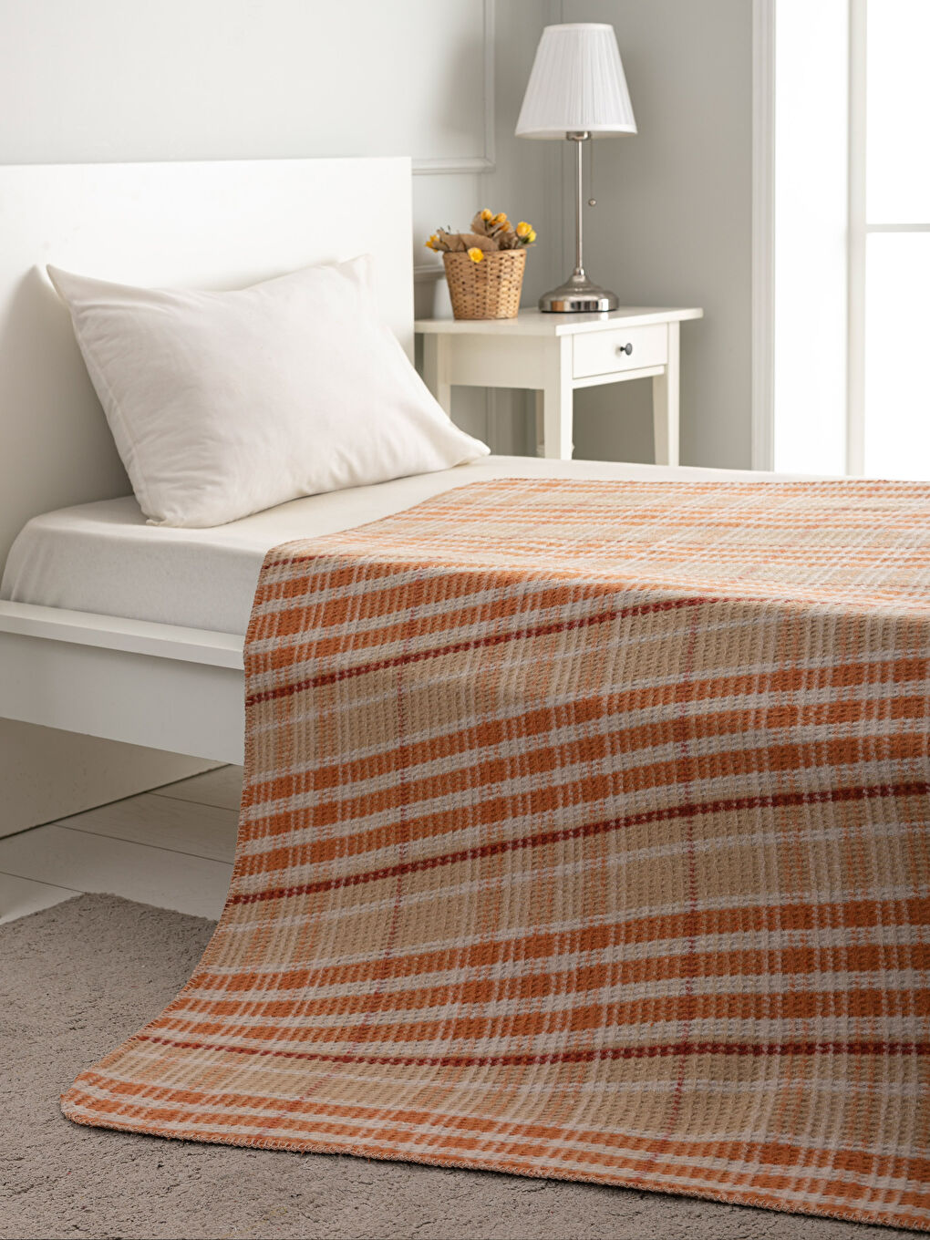 Karışık Baskılı Tek Kişilik Battaniye