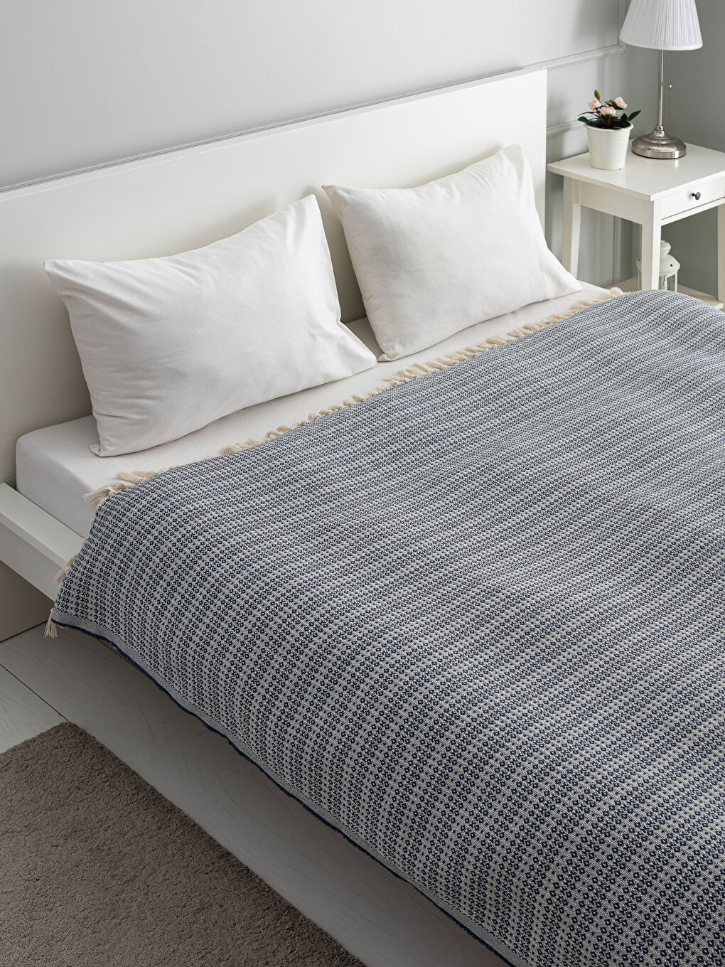 İndigo Çift Kişilik Yatak Örtüsü