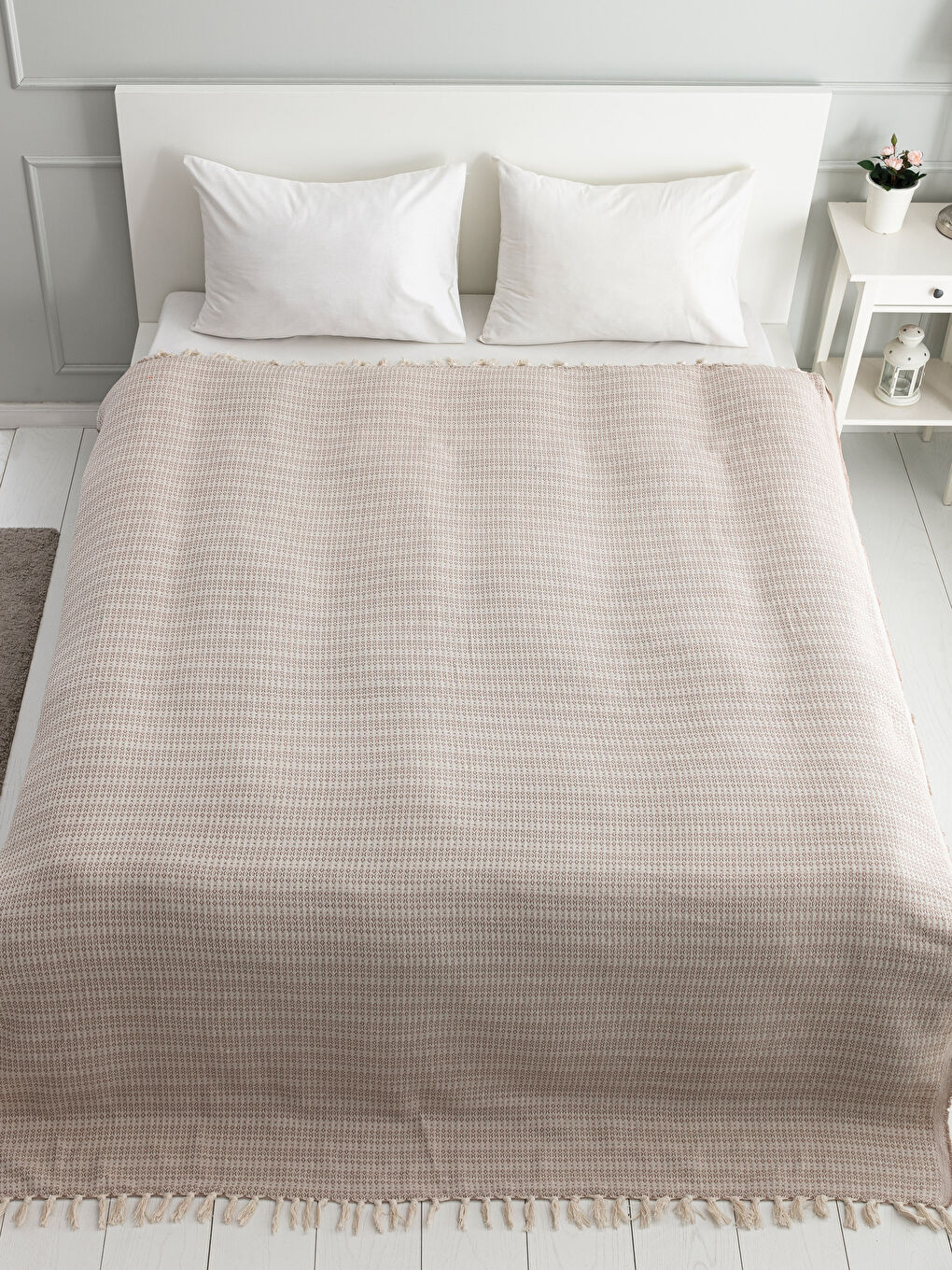 Bej Çift Kişilik Yatak Örtüsü-1