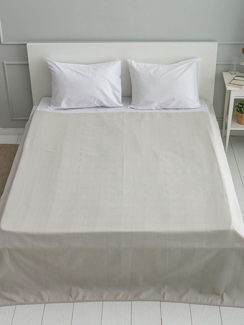 Bej Çift Kişilik Dantelli Pike-1