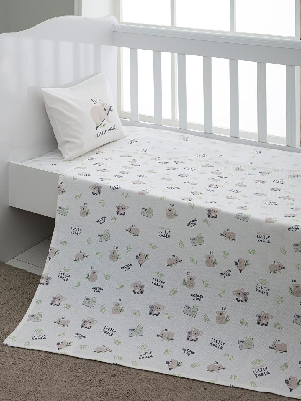 مفرش سرير بيكيه للأطفال