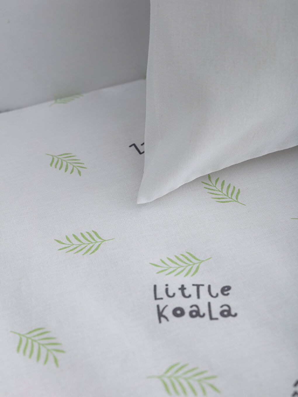 مفرش سرير بيكيه للأطفال-2