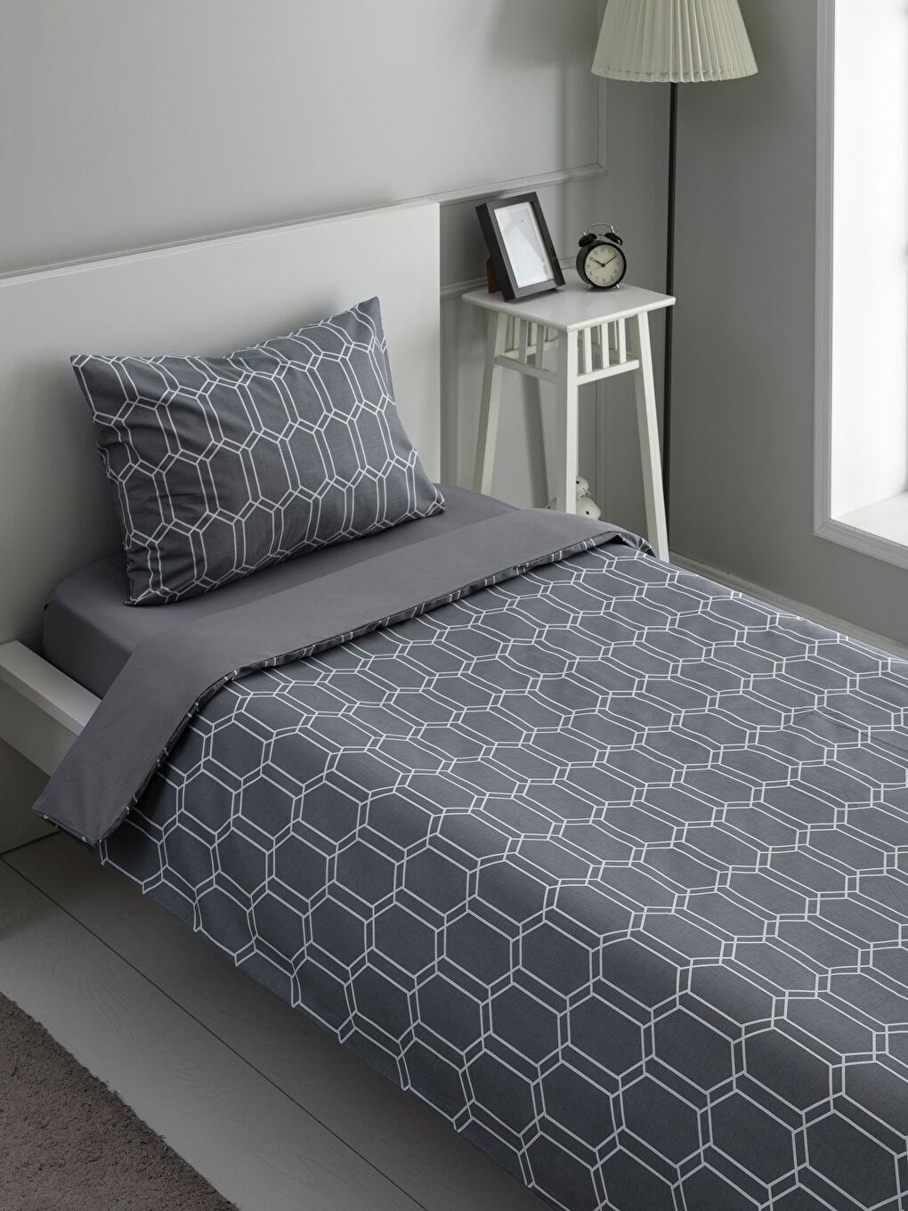 Bej Baskılı Tek Kişilik Nevresim Takımı