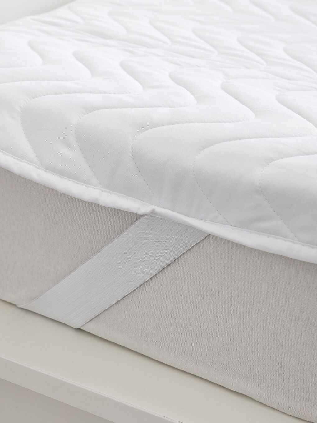 WHITE Single Bed Mattress Protector-1