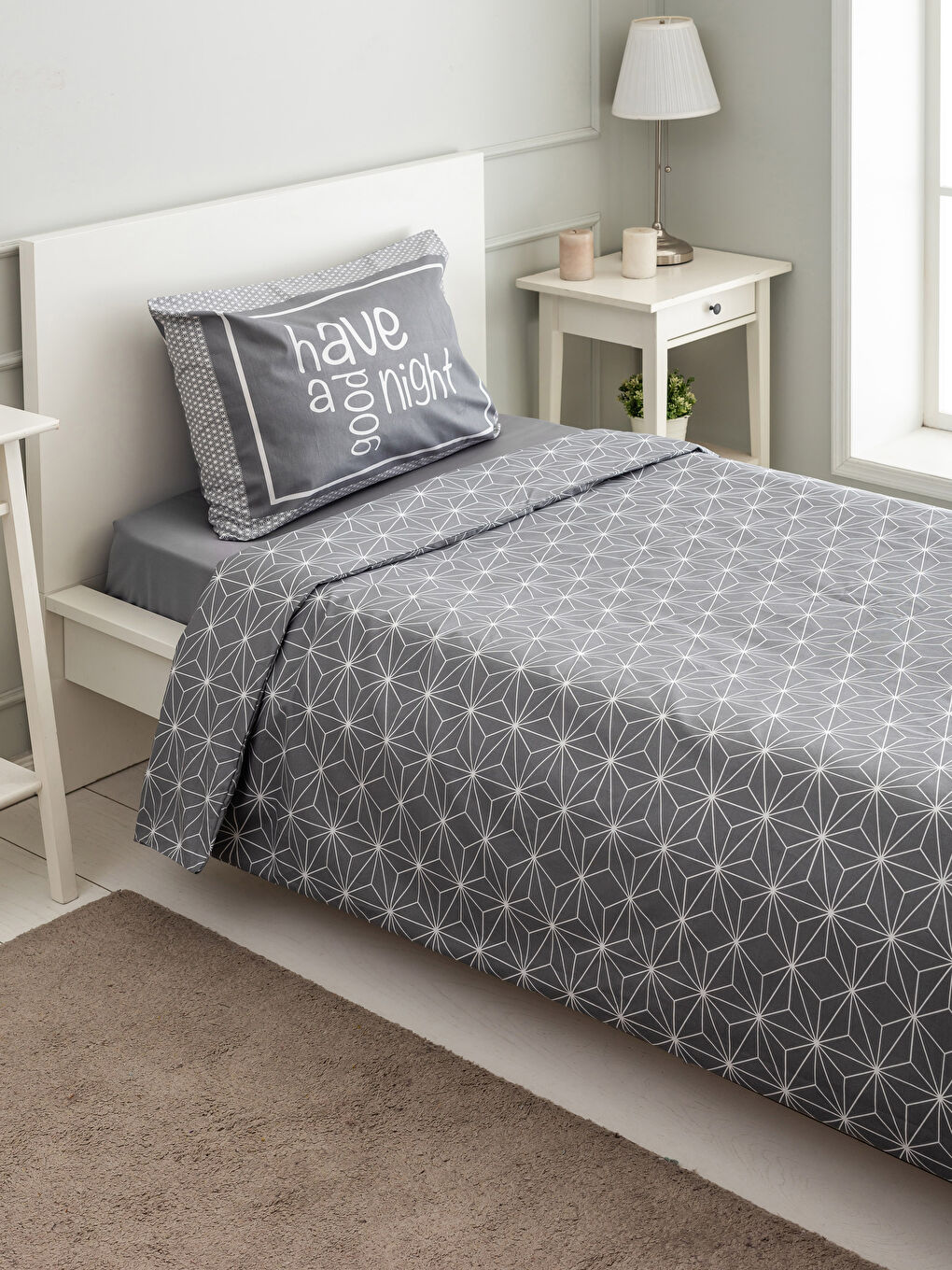 Gri Baskılı Tek Kişilik Nevresim Takımı