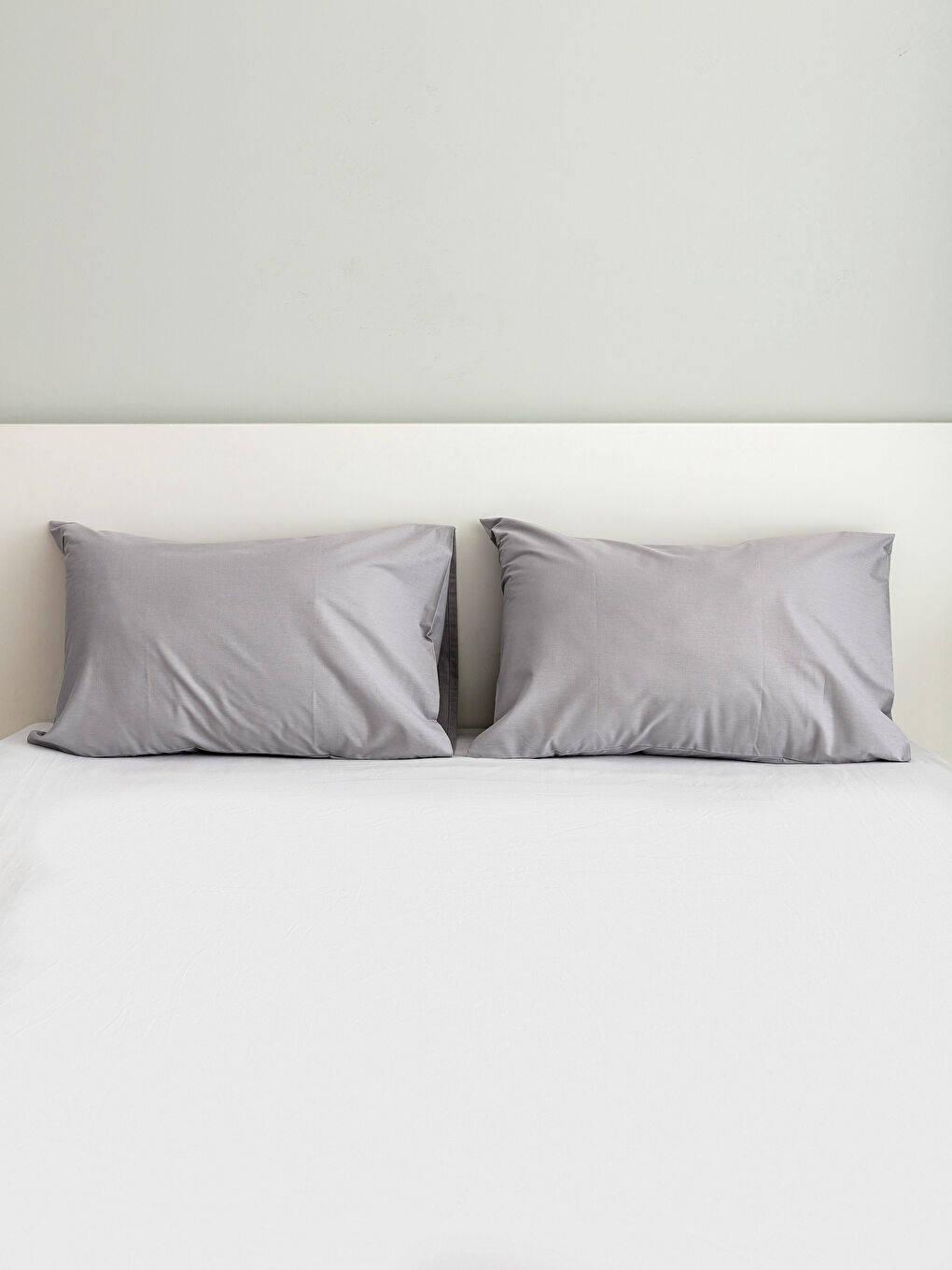 Gri Yastık Kılıfı-1