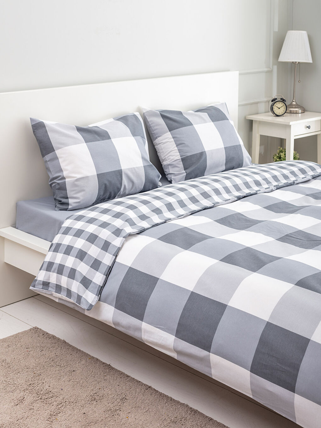 Gri Baskılı Çift Kişilik Nevresim Takımı