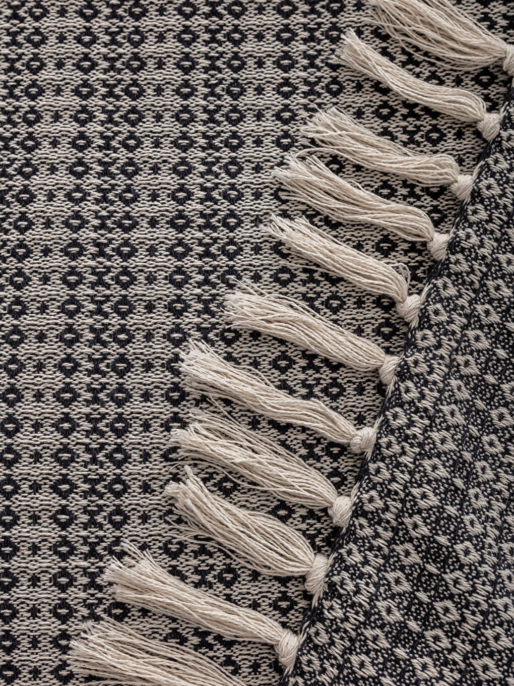 مفرش سرير مزدوج اسود-2