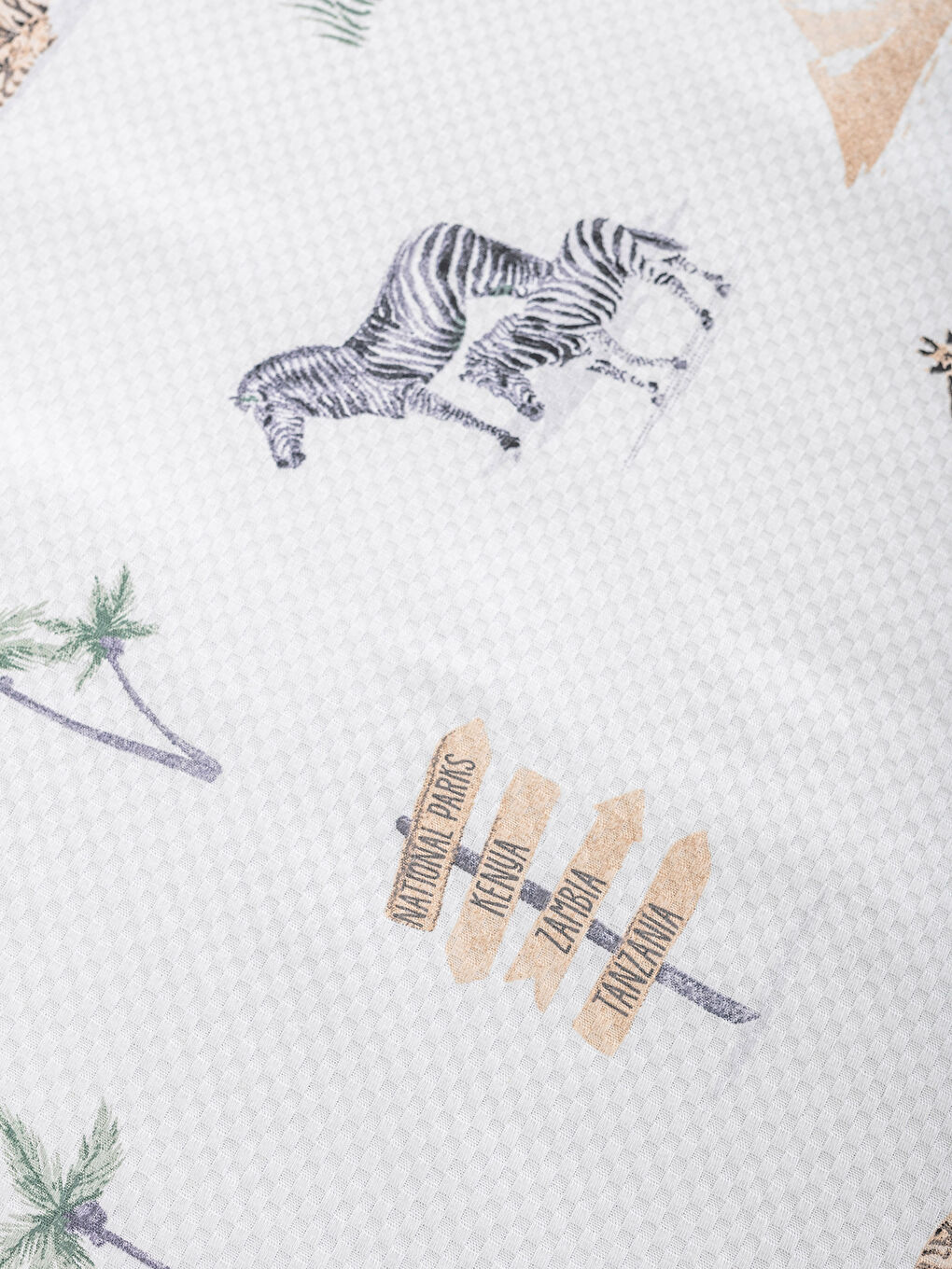 مفرش سرير بيكيه للأطفال-3