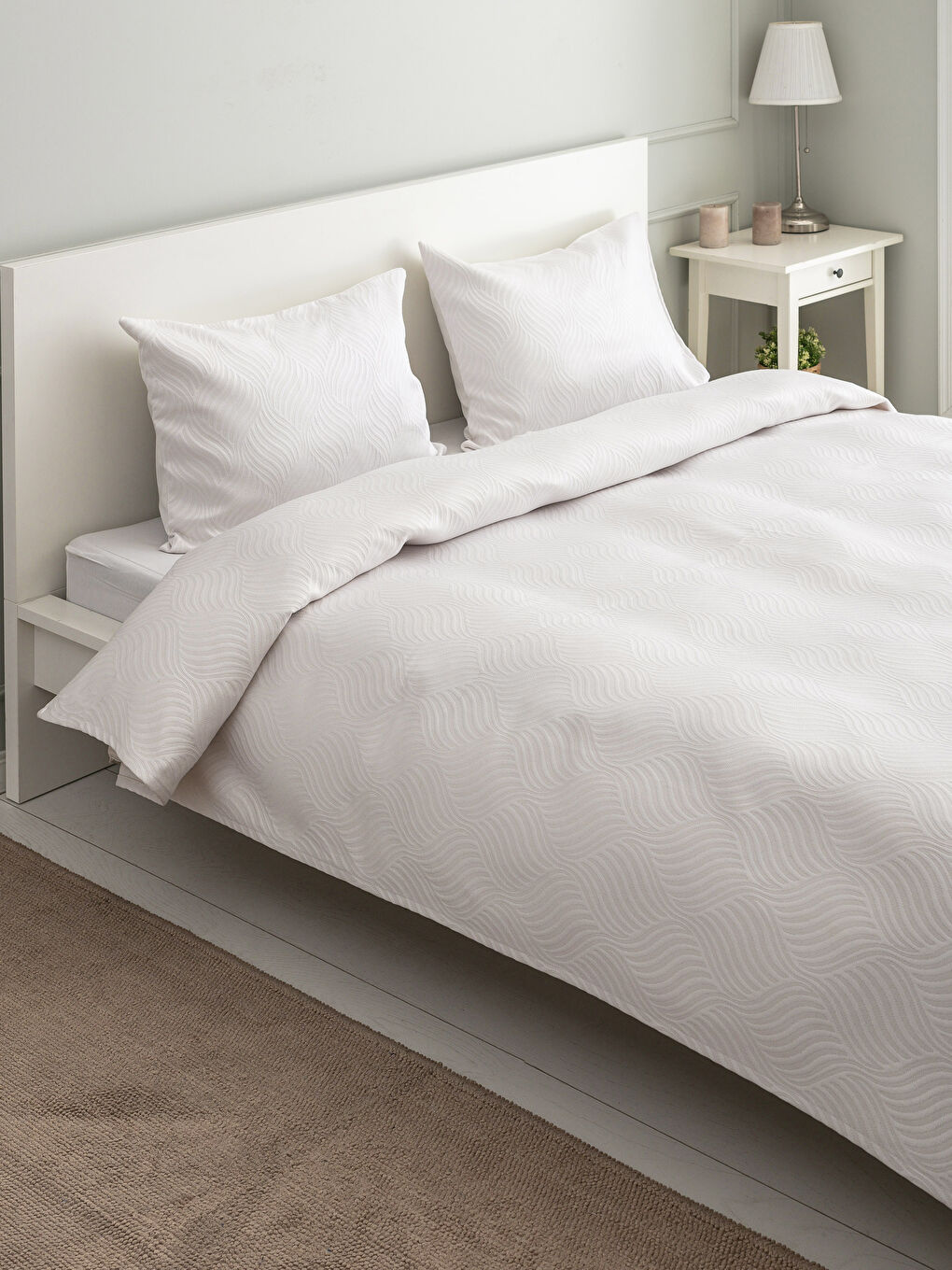 Beyaz Çift Kişilik Yatak Örtüsü