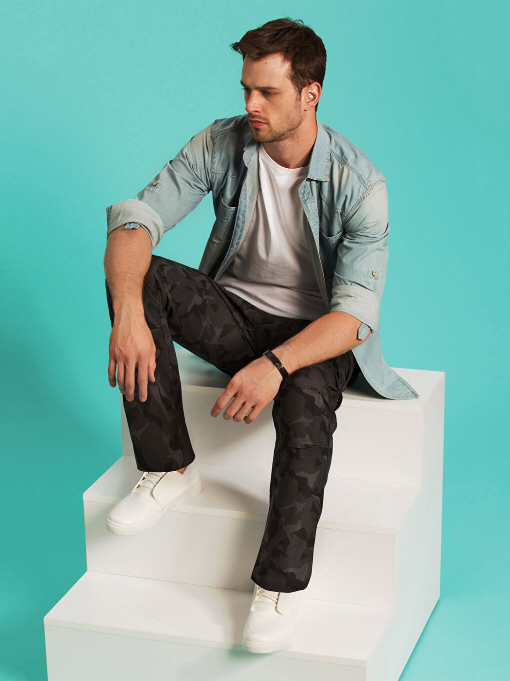 Siyah Regular Fit Kamuflaj Desenli Erkek Kargo Pantolon-1