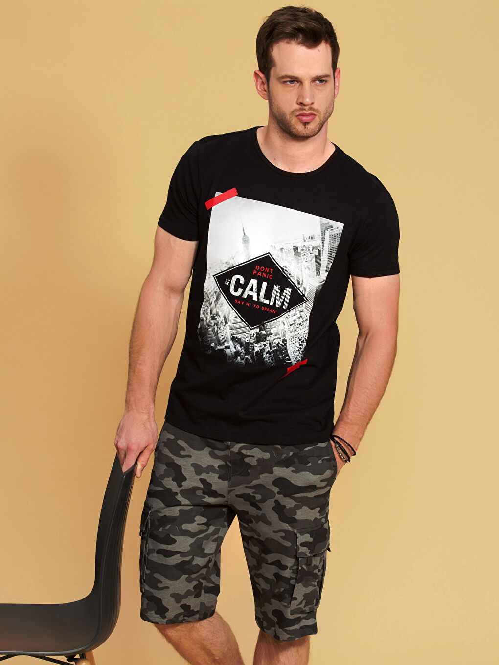 Siyah Sıyah Tişört