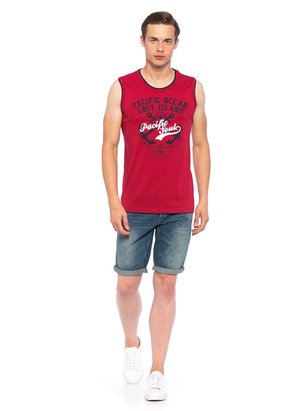 Kırmızı Tişört-2